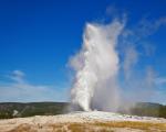 guide-til-yellowstone-national-park-old-faithful