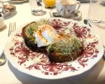 west hollywood rejseguide avocado toast